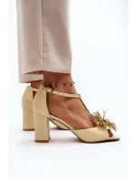 Sandały Skórzane Na Słupku Z Ozdobą Laura Messi 2758 Beżowe