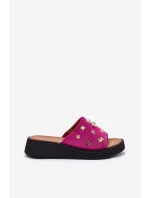 Zamszowe Klapki Damskie Z Przypinkami Vinceza 66741 Fuksja