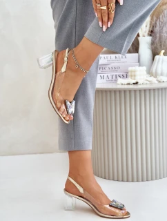 Sandále na podpätku model 215721 Vykročte štýlovo