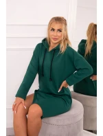 Šaty s kapucňou a bočným rázporkom tmavo zelené