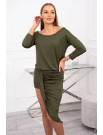 Asymetrické šaty s 3/4 rukávmi v khaki farbe