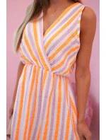 Dámske bavlnené šaty s farebnými pruhmi v neónovej oranžovej farbe Dámske bavlnené šaty s farebnými pruhmi v neónovej oranžovej farbe