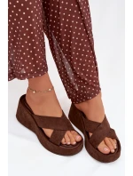 Dámské pantofle na platformě z eko semiše čokoládové Calorine