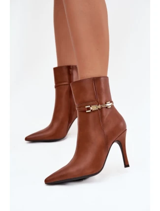 Topánky na podpätku model 217723 Krok vo veľkom štýle