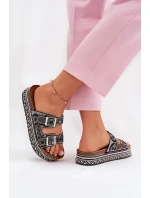 Klapki Ze Zdobieniem I Klamrami Na Platformie Czarne Mellene