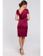 K041 Plášťové šaty s kapucňou na chrbte - bordó