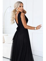 687-1 Elegantné maxi šaty s výstrihom do V a odhalenými chrbtom – čierne