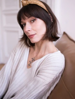 Umenie Polo 23469 Čelenka Horn