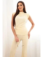 Dámska súprava s volánovou blúzkou a širokými nohavicami žltá Dámska súprava s volánovou blúzkou a širokými nohavicami žltá