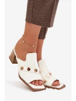 Žabky na podpätku model 225351 Krok vo veľkom štýle