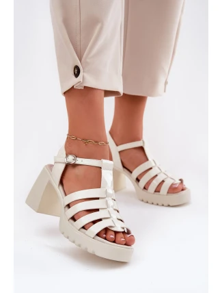 Lakierowane Skórzane Sandały Damskie Na Słupku Vinceza 66621 Jasnobeżowe