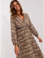 Šaty DHJ SK 10536N 5.03P čierna a béžová Šaty DHJ SK 10536N 5.03P čierna a béžová