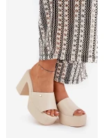 Damskie Klapki Z Eko Skóry Na Słupku I Platformie Jasnobeżowe Tamirella