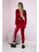 Velúrová súprava s nápisom Queen red
