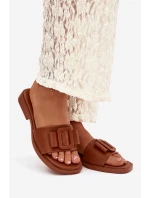 Dámské nazouváky na ploché podrážce s přezkou Camel Melivra