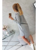 Neobmedzené šedé šaty