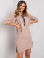 Šaty RV SK 6273.47P béžové - FPrice Šaty RV SK 6273.47P béžové - FPrice