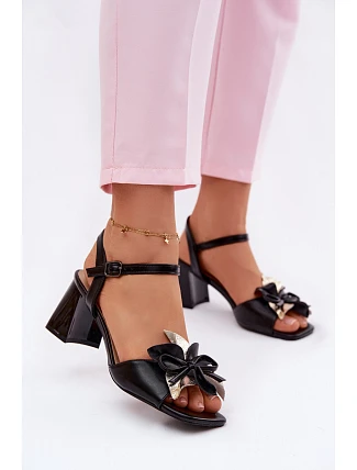 Dámské sandály na podpatku s ozdobným květem Vinceza 20283 Černé