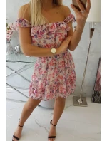 Šaty s pruhmi v páse v púdrovo ružovej farbe