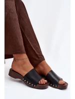 Dámské pantofle se zlatými nýty černé Terissa