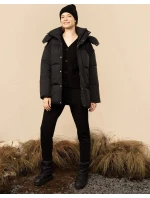 Dámska bunda OTHAW22TDJAF015 čierna - Outhorn