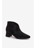 Topánky na podpätku model 223591 Krok vo veľkom štýle Topánky na podpätku model 223591 Krok vo veľkom štýle