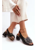 Skórzane Sandały Z Ozdobą Laura Messi 2719 Czarne
