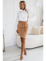 578-2 Wyjątkowa biznesowa bluzka z długim rękawkiem, wiązaniem i guzikami - biała w srebrny wzór