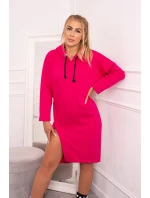 Šaty s kapucňou a bočným rázporkom fuchsiová