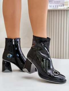 Lakierowane Botki Na Słupku Ocieplane Z Ozdobą D&A MR880-021 Czarne