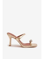 Dámské lodičky na podpatku s ozdobným detailem Zlaté Lorissa