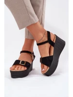 Sandały Damskie Na Koturnie Z Klamrą Czarne Liniella