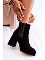 Zamszowe Botki Na Masywnym Obcasie Laura Messi 2519 Czarne