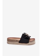 Klapki Damskie Na Platformie Z Kokardką I Ozdobną Broszką Czarne Lenela