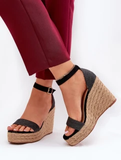 Model topánok na klinoch 209912 Krok v štýle