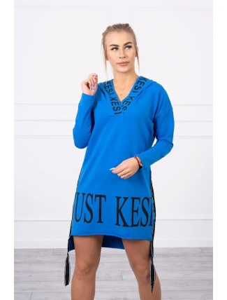 Nevädze modré šaty s kapucňou a potlačou