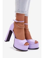 Lakované dámské sandály na podpatku a platformě fialové Horvia