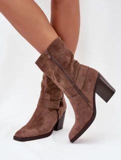 Botki Damskie Ocieplane Na Słupku Z Paskami I Ozdobnym Detalem Brązowe Neria