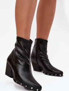 Topánky na podpätku model 217499 Krok vo veľkom štýle