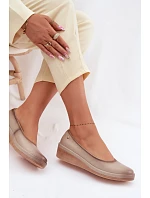 Kožené dámske topánky na platforme Vinceza Beige Kožené dámske topánky na platforme Vinceza Beige