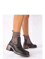 Topánky na podpätku model 222348 Solea Topánky na podpätku model 222348 Solea