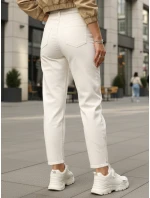 Dámske džínsy s vysokým pásom mom fit krémové FashionStreet UY2860 Dámske džínsy s vysokým pásom mom fit krémové FashionStreet UY2860