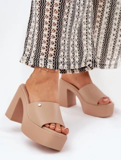 Damskie Klapki Z Eko Skóry Na Słupku I Platformie Khaki Tamirella