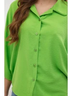Blúzka nadrozmernej veľkosti so zapínaním na gombíky svetlozelená