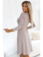 567-1 Pohodlné trapézové šaty s dlhými rukávmi - BEACH