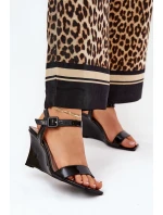 Lakierowane Sandały Damskie Na Koturnie Czarne Vliraya