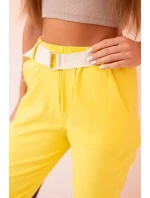 Dámske viskózové nohavice s opaskom a rozšírenými nohavicami tmavo žlté