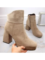 Dámske zateplené semišové čižmy na podpätku W SAN24B béžové - M.Daszynski Dámske zateplené semišové čižmy na podpätku W SAN24B béžové - M.Daszynski