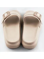 Béžové dámske šľapky s prackou (XA136)