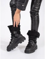 Exkluzívne dámske čierne snežnice na platforme Exkluzívne dámske čierne snežnice na platforme